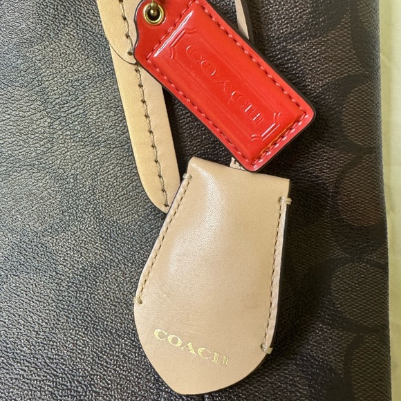 Coach Designer Peyton
Signature Monogram Tote Bag
Purse C1405-F28365 - Picture 2 of 14